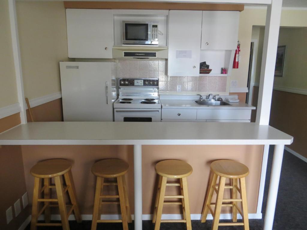 Harrison Village Motel Harrison Hot Springs Habitación foto