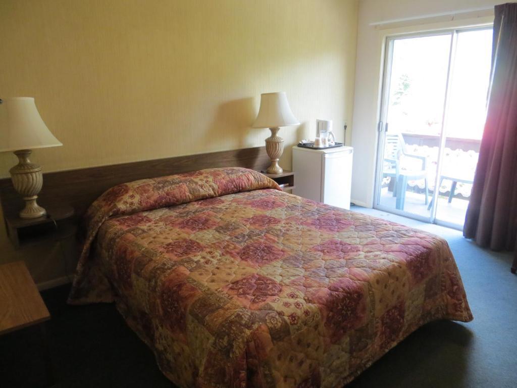 Harrison Village Motel Harrison Hot Springs Habitación foto