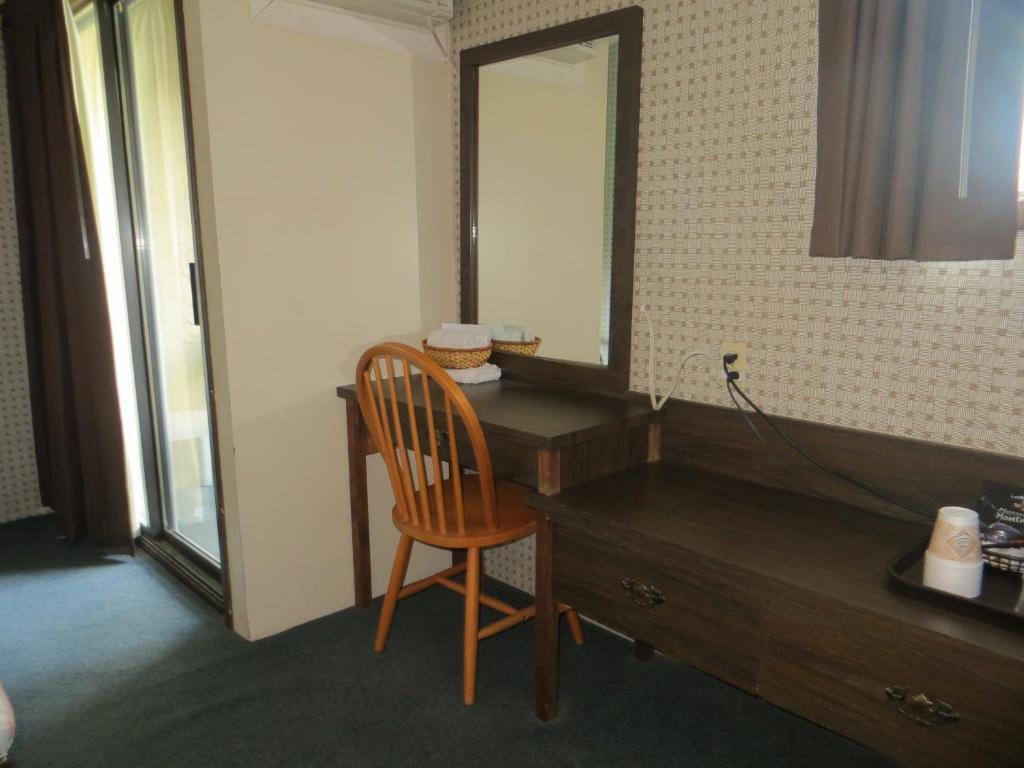 Harrison Village Motel Harrison Hot Springs Habitación foto